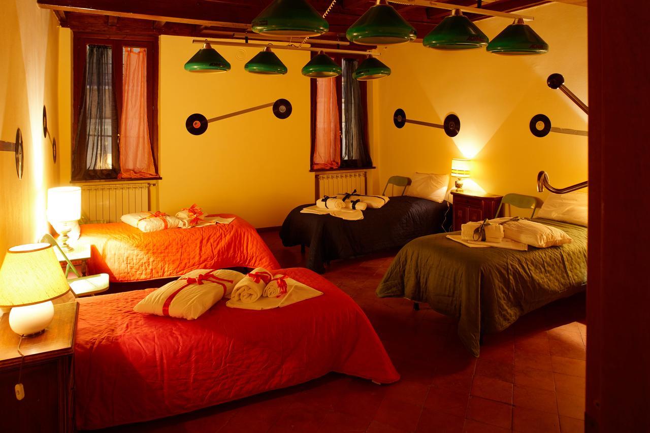 Mantua Hostal Exterior photo